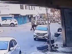 Kapolsek-Kasat Lantas Jatuh saat Patroli Udara Pakai Paramotor di Kuansing