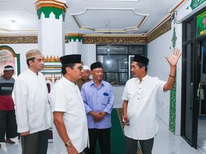 Kunjungi Masjid Tertua di Gorontalo, Fadel: Jadi Ikon yang Harus Dijaga
