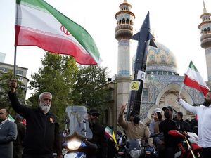 Apa Pandangan Rakyat Iran Usai Serangan ke Israel? Apa Pandangan Rakyat Iran Usai Serangan ke Israel?