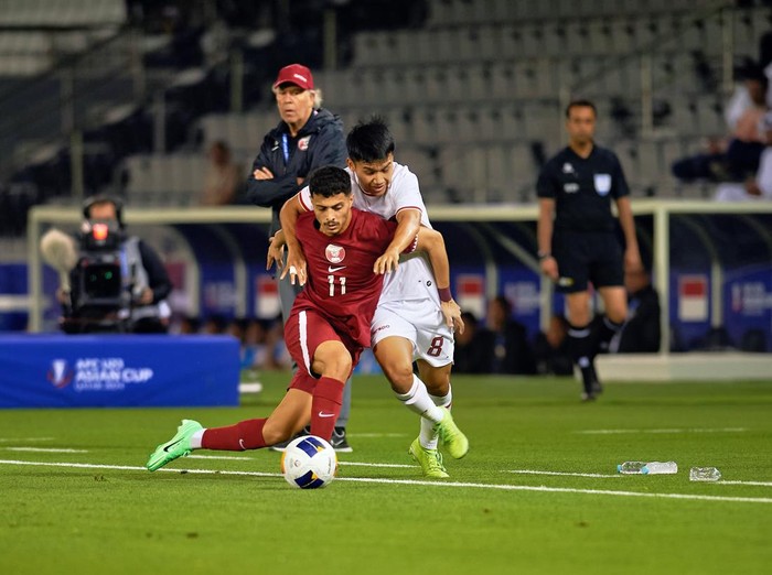 Indonesia menghadapi Qatar di partai penyisihan Grup A Piala Asia U-23 2024. Bermain di Stadion Jassim Bin Hamad, Senin (15/4), Indonesia tumbang 2-0.