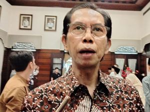 Ketua DPRD Surabaya Ajak Warga Jadikan Lebaran Momen Perkuat Toleransi Ketua DPRD Surabaya Ajak Warga Jadikan Lebaran Momen Perkuat Toleransi