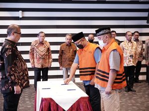 KPK Eksekusi Sanksi Etik Minta Maaf 2 Bos Pungli Rutan KPK Eksekusi Sanksi Etik Minta Maaf 2 Bos Pungli Rutan