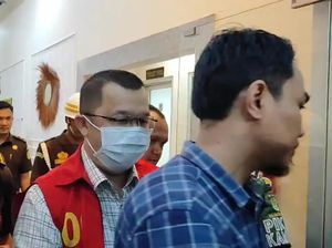 Korupsi Dana Hibah KONI Sumsel, Eks Ketua Hendri Zainudin Ditahan Kejati Korupsi Dana Hibah KONI Sumsel, Eks Ketua Hendri Zainudin Ditahan Kejati