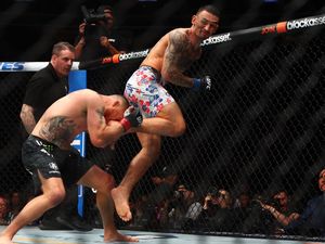 Begini Cara Max Holloway Jinakkan Justin Gaethje Begini Cara Max Holloway Jinakkan Justin Gaethje