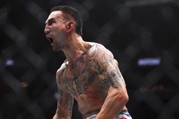 Hasil UFC: Max Holloway Kalahkan Dustin Poirier!