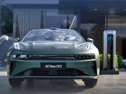 Gokil! Isi Daya Baterai Mobil Listrik Ini Hanya Butuh Waktu 11 Menit