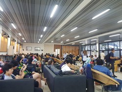 Hari Terakhir Libur Lebaran, Penumpang Kereta Cepat Tembus 21 Ribu Orang