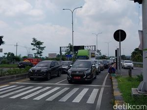 Arus Lalu Lintas di Simpang Karanglo Malang Mulai Kembali Normal