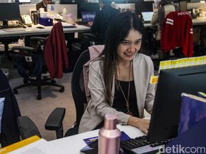 Suasana Hari Pertama Kerja Usai Libur Panjang Lebaran