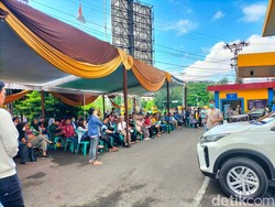 Antrean Wajib Pajak Membeludak, Samsat Ingatkan Ada Layanan Online