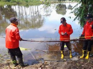 Petugas Patroli dan Cek Lokasi Sumber Air Antisipasi Karhutla di Sumsel