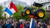 Aksi Petani Belanda Turun ke Jalanan Belgia Protes Peraturan UE