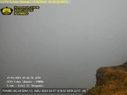 Gunung Awu dan Ruang di Sulut Status Siaga, Warga Diimbau Pakai Masker