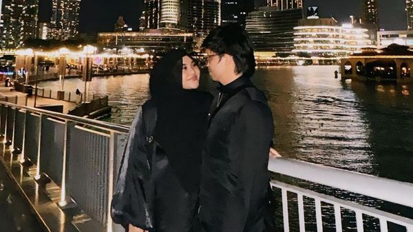 8 Foto Mesra Atta-Aurel Hermansyah, Digosipkan Nikah Siri Hingga Lapor Polisi