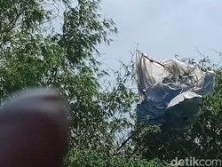 Lagi! Balon Udara Bawa Mercon Jatuh di Klaten, Kali Ini di Juwiring