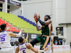 Menang Perdana di Kandang, Bima Perkasa Tekuk Hawks di IBL 2024