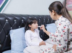 10 Ciri Demam karena Kecapekan pada Anak dan Kapan Harus Diwaspadai