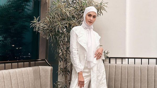 10 Foto Penampilan Terbaru Paula Verhoeven Mantap Pakai Hijab, Banjir Pujian