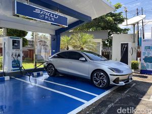 Mudik ke Semarang Pakai Mobil Listrik Tanpa Ngecas Lagi, Siapa Takut? Mudik ke Semarang Pakai Mobil Listrik Tanpa Ngecas Lagi, Siapa Takut?