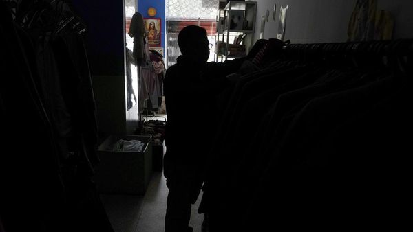 Imbas Kekeringan, Warga Ekuador Harus Hidup Minim Listrik