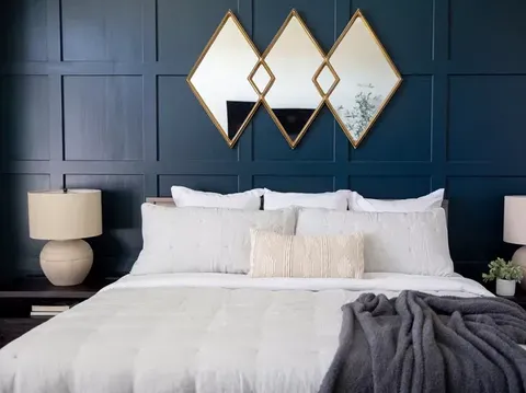 Inspirasi pemasangan wall panel pada kamar tidur/Laura Botelho Interiors, Hillary Muzykewicz Photography Inspirasi pemasangan wall panel pada kamar tidur.