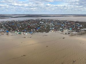 Banjir Bikin Setengah Kazakhstan Lumpuh dan 117 Warga Dievakuasi