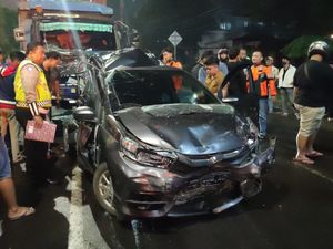 Tabrakan Beruntun di Depan RS Bunda Palembang, 5 Kendaraan Ringsek