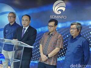 Menkominfo Ungkap Respons Tim Cook yang Diminta Bikin Pabrik Apple