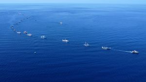 Potret Pawai Perahu Hias di Gorontalo