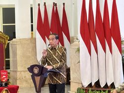 Agenda Jokowi di Surabaya Besok, Anugerahkan Satyalancana ke Gibran-Bobby