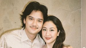 7 Gaya Lebaran Sherina & Suami, Sederhana Pakai Baju Zaman SMP - Milik Mertua