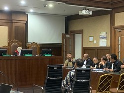 SYL ke Eks Ajudan di Persidangan: Panji Lihat Sini, Saya Bapakmu!