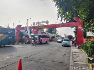 Cerita Pemuda Pilih Mudik H+7 Lebaran Naik Bus Supaya Lebih Sepi Cerita Pemuda Pilih Mudik H+7 Lebaran Naik Bus Supaya Lebih Sepi