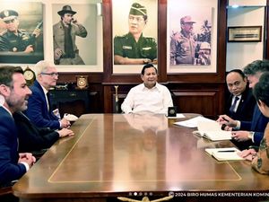 Momen Bos Apple Tim Cook Berjumpa Prabowo