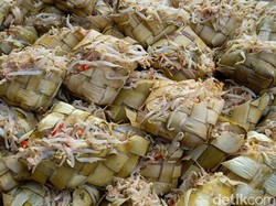 Ketupat Jembut, Kuliner yang Diperebutkan saat Syawalan di Semarang