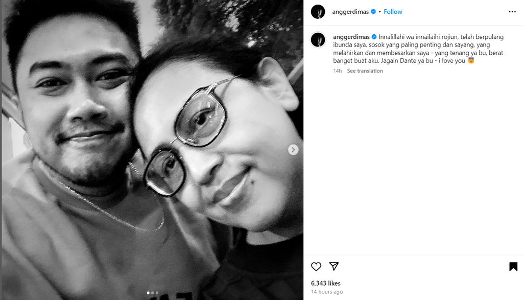 Angger Dimas mengunggah potret bersama mendiang sang ibunda.