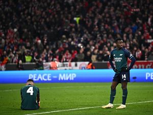Arsenal Patah Hati dan Kecewa Arsenal Patah Hati dan Kecewa