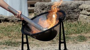 Bagaimana Api Awal untuk Obor Olimpiade Dinyalakan? Ini Potretnya