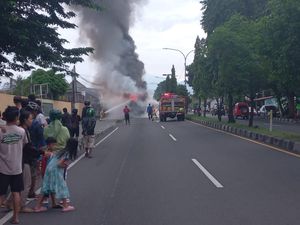 Polisi Ungkap Penyebab Bus PO Haryanto Terbakar di Ring Road Sleman Polisi Ungkap Penyebab Bus PO Haryanto Terbakar di Ring Road Sleman