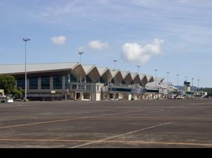 137 Pesawat Batal Terbang di Bandara Sam Ratulangi Imbas Erupsi Gunung Ruang 137 Pesawat Batal Terbang di Bandara Sam Ratulangi Imbas Erupsi Gunung Ruang