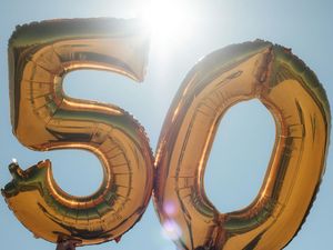 Filosofi Penyebutan Angka 11, 21, 25, 50, dan 60 dalam Bahasa Jawa