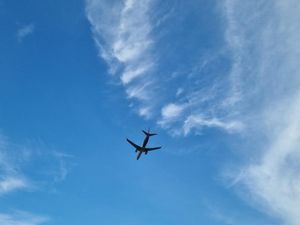 3 Fakta Pesawat Batik Air Mendarat Miring di Soetta 3 Fakta Pesawat Batik Air Mendarat Miring di Soetta