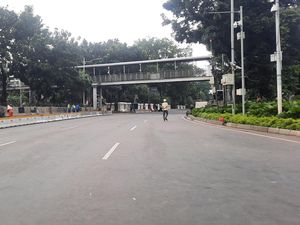 Massa Aksi Bubar, Jalan Medan Merdeka Barat Jakpus Dibuka Lagi