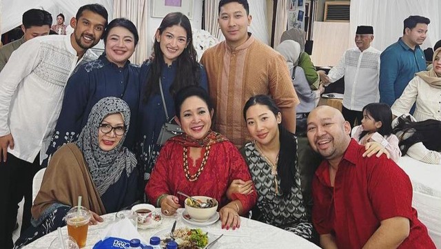 7 Momen Keluarga Cendana Halalbihalal, Tak Ada Mayangsari & Bambang Tri