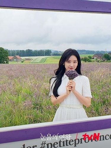 Rutinitas Pagi ala Kim Ji Won untuk Tingkatkan Produktivitas
