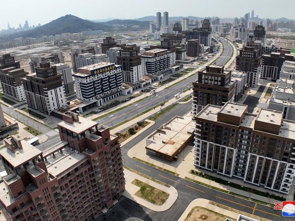 Mengintip Kompleks Apartemen Baru Korut yang Diresmikan Kim Jong Un