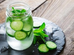 11 Minuman Detoks yang Bermanfaat untuk Kesehatan Tubuh