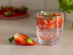 Rutin Konsumsi 5 Racikan Minuman Detoks Ini Agar Rambut Sehat