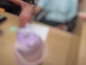 Wanita Ini Bawa Mayat ke Bank demi Dapat Pinjaman Rp 50 Juta Wanita Ini Bawa Mayat ke Bank demi Dapat Pinjaman Rp 50 Juta