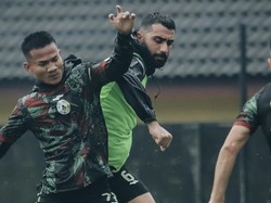 Dewa United Ungguli PSS 2-1 di Babak Pertama